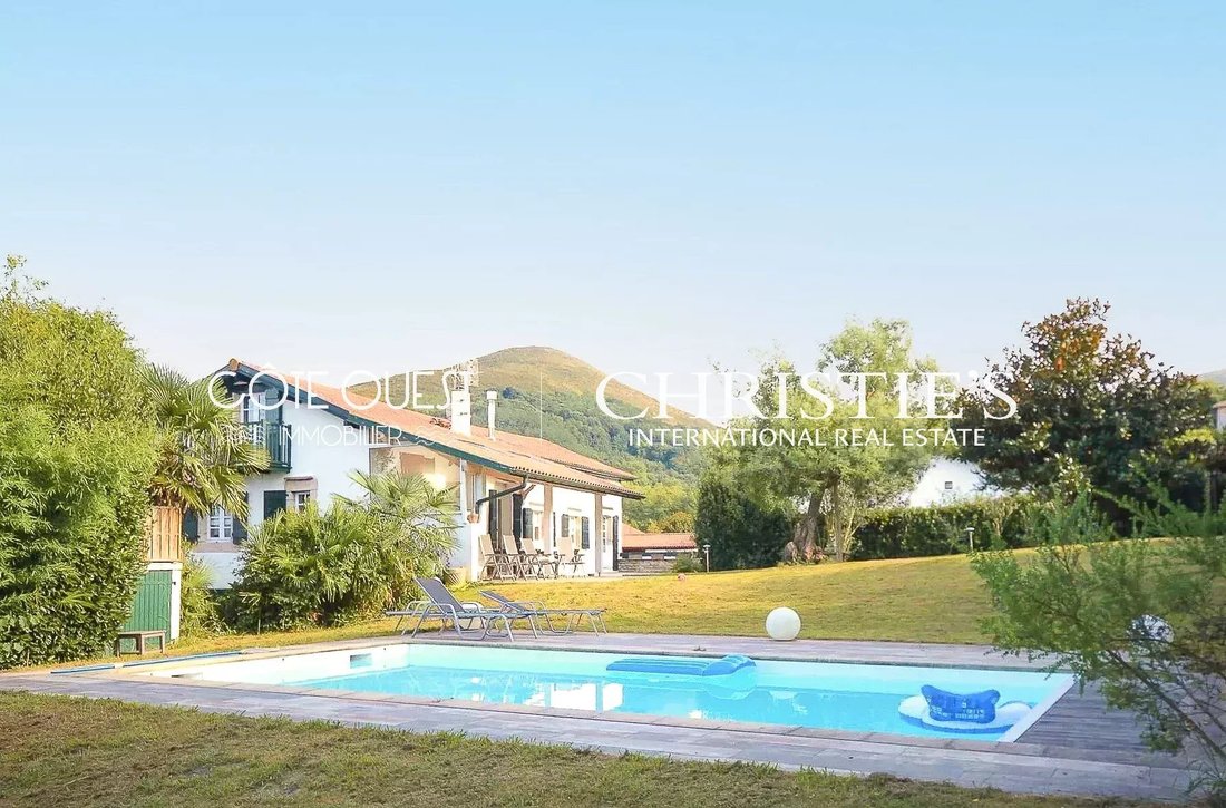 House in Ascain, Nouvelle-Aquitaine, France 1 - 16798388