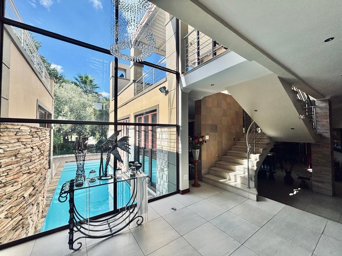 House in Vanderbijlpark S. W. 5, Gauteng, South Africa 3 - 16820467