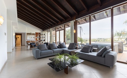 House in Chiva, Valencian Community, Spain 1