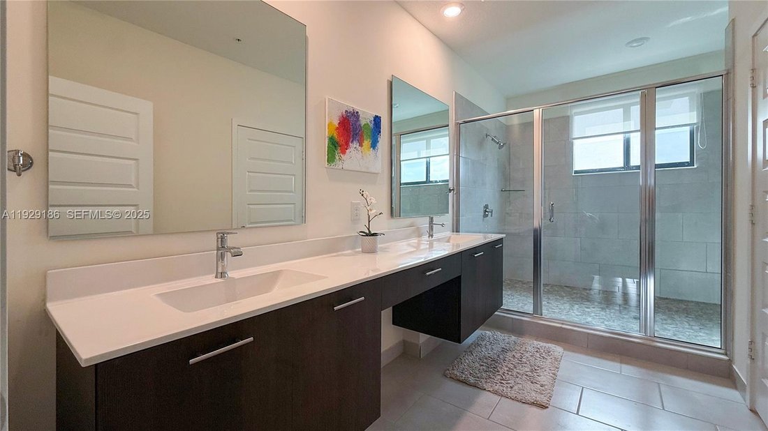 Townhouse in Miami Springs, Florida, United States 5 - 16812136