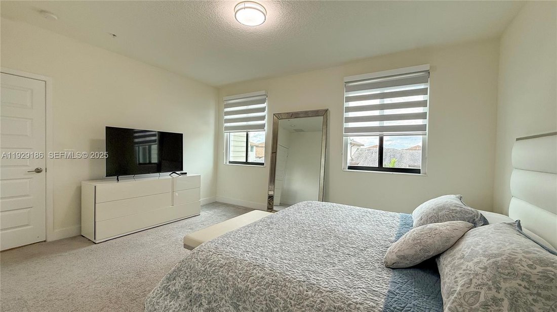 Townhouse in Miami Springs, Florida, United States 4 - 16812136