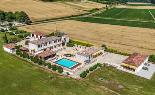 House in Tournon-d'Agenais, Nouvelle-Aquitaine, France 1