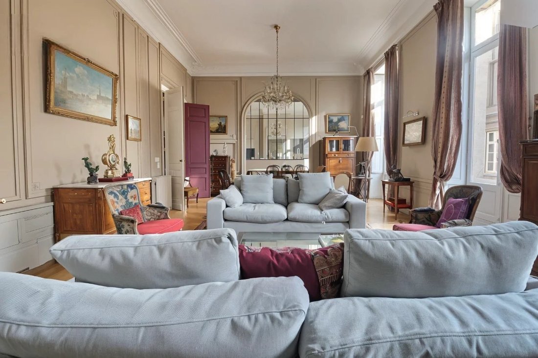 Apartment in Grand Parc-Chartrons-Paul Doumer, Bordeaux, France 1 - 16820683