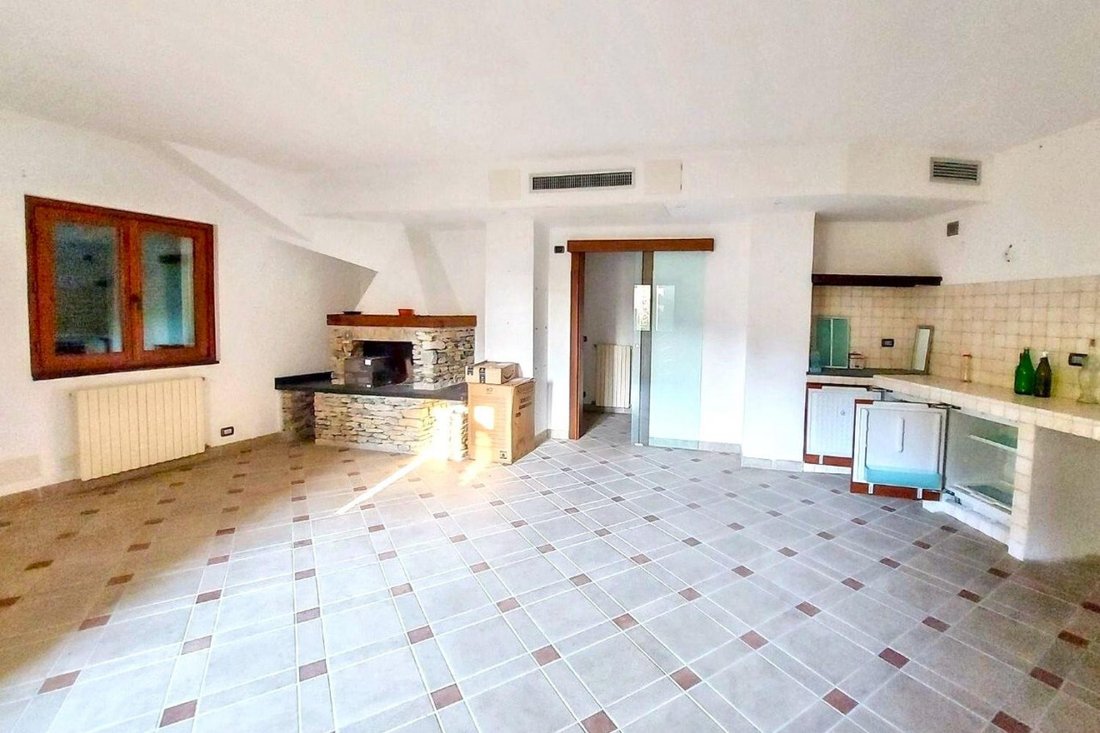 Estate in Cogorno, Liguria, Italy 2 - 16822021