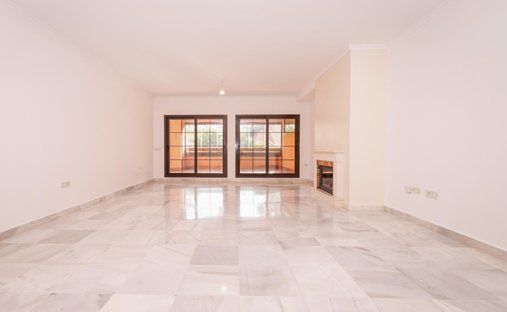 Wohnung in Atalaya Isdabe, Estepona, Andalusien 1