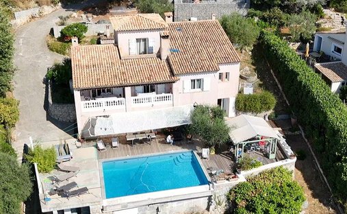 Villa in Gattières, Provence-Alpes-Côte d'Azur, France 1