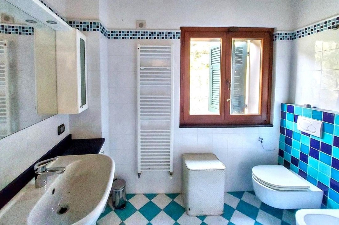 Estate in Cogorno, Liguria, Italy 5 - 16822021