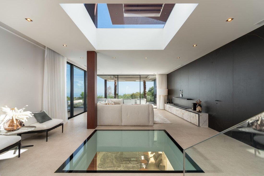Villa in Benahavis, Andalusia, Spain 1 - 16820031