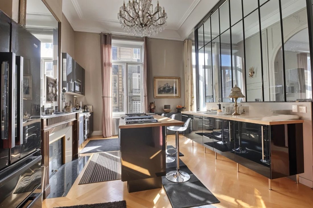 Apartment in Grand Parc-Chartrons-Paul Doumer, Bordeaux, France 2 - 16820683