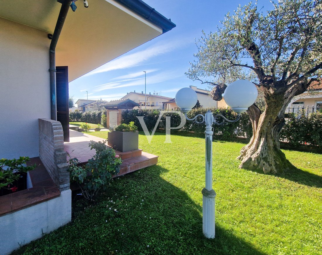 House in Viareggio, Tuscany, Italy 3 - 16823623