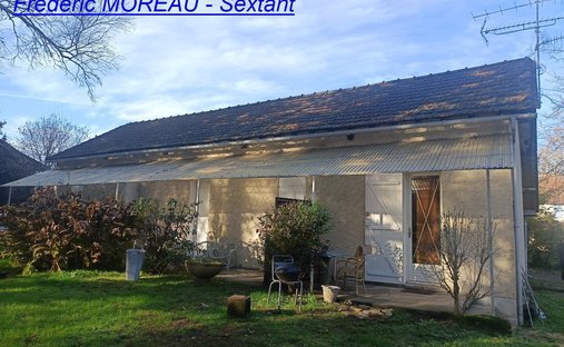 16th C Castle With Outbuildings, Perfectly Renovated