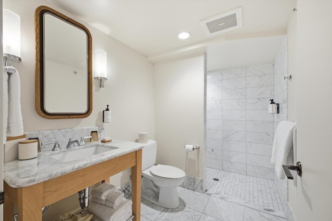Condo in Honolulu, Hawaii, United States 4 - 16823731