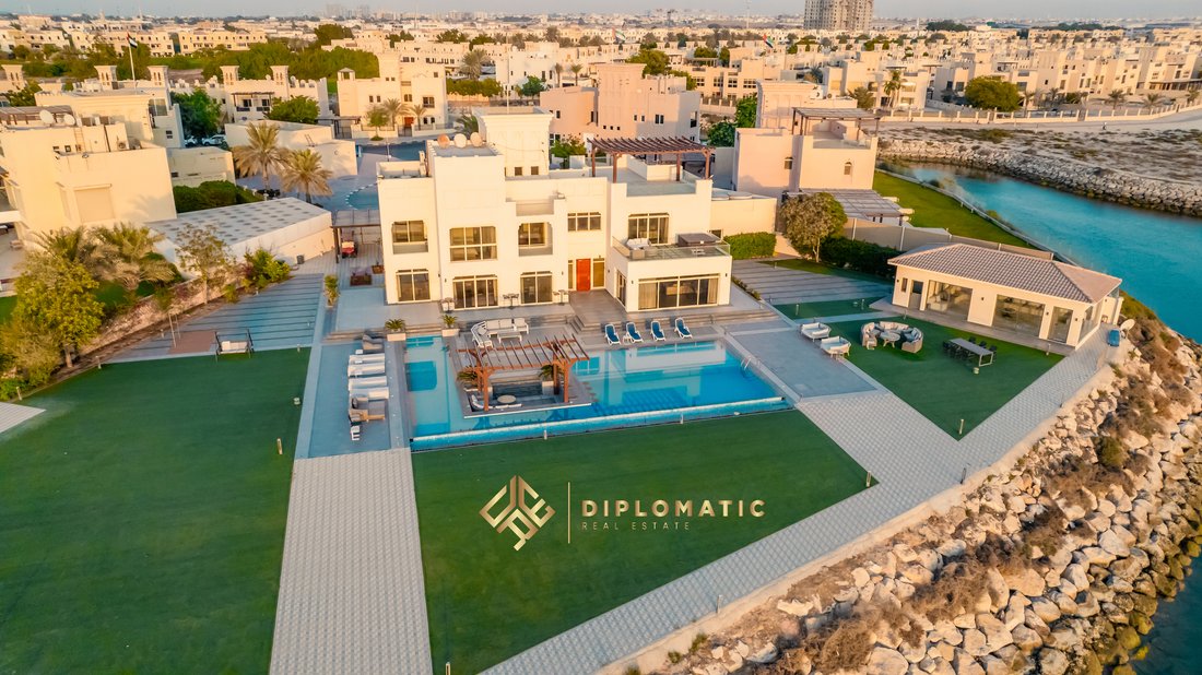 Villa in Al Hamra Village, Ras al-Khaimah Emirate, United Arab Emirates 1 - 16824580