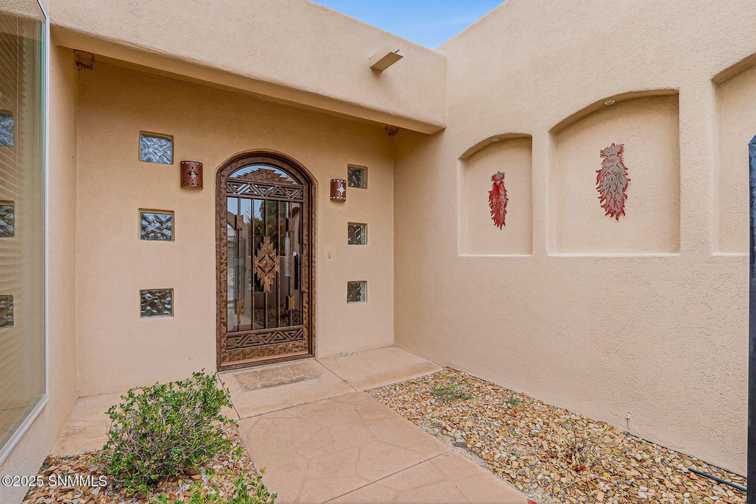 House in Las Cruces, New Mexico, United States 2 - 16824583