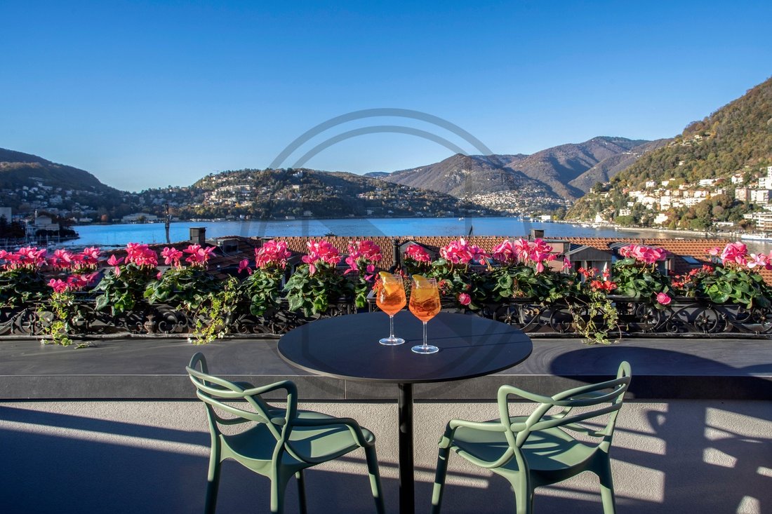 Apartment in Historic Center, Como, Lombardy 1 - 16826041