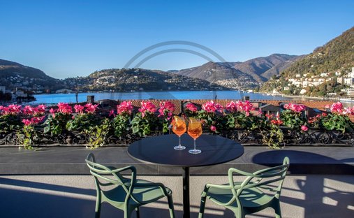 Apartment in Historic Center, Como, Lombardy 1