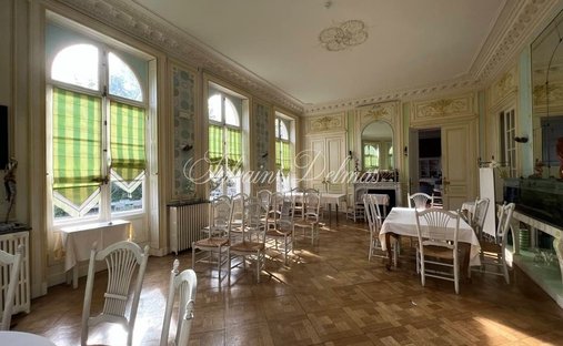 19 Th C. Chateau With Outbuildings And Pool