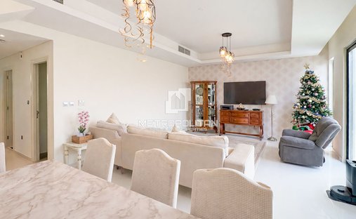 Townhouse in Damac Hills 2, Dubai, United Arab Emirates 1