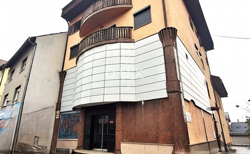 House in Gradska cetvrt Donja Dubrava, Zagreb, City of Zagreb 1