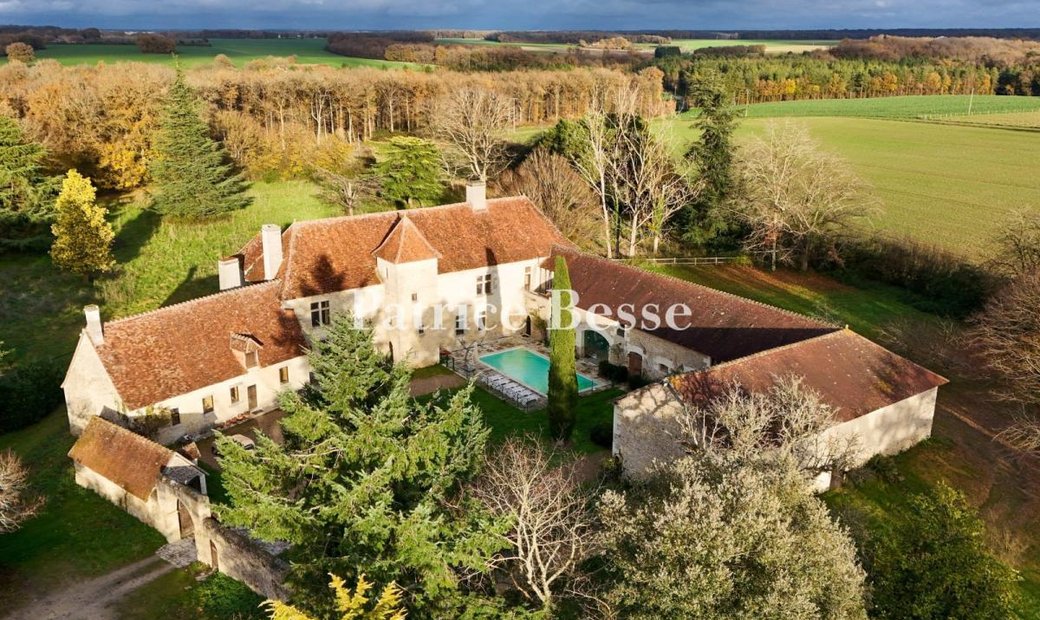 A Carefully Restored 15th Century Fortified Manor House, With A Swimming Pool And 3 Hectare