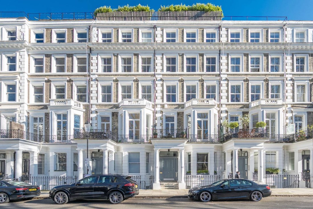Apartment in Earls Court, Kensington And Chelsea, England 2 - 15601253