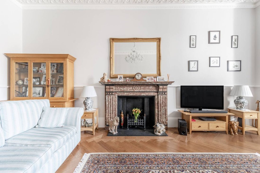 Apartment in Earls Court, Kensington And Chelsea, England 4 - 15601253