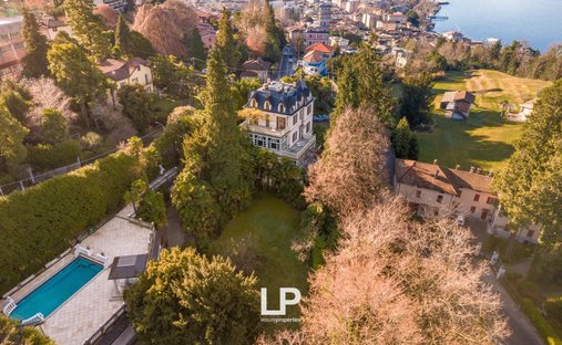 Villa in Luino, Lombardy, Italy 1