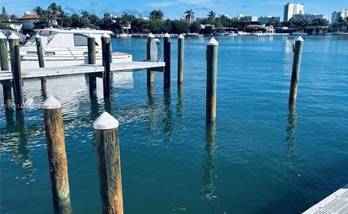 Land in Miami Beach, Florida, United States 1