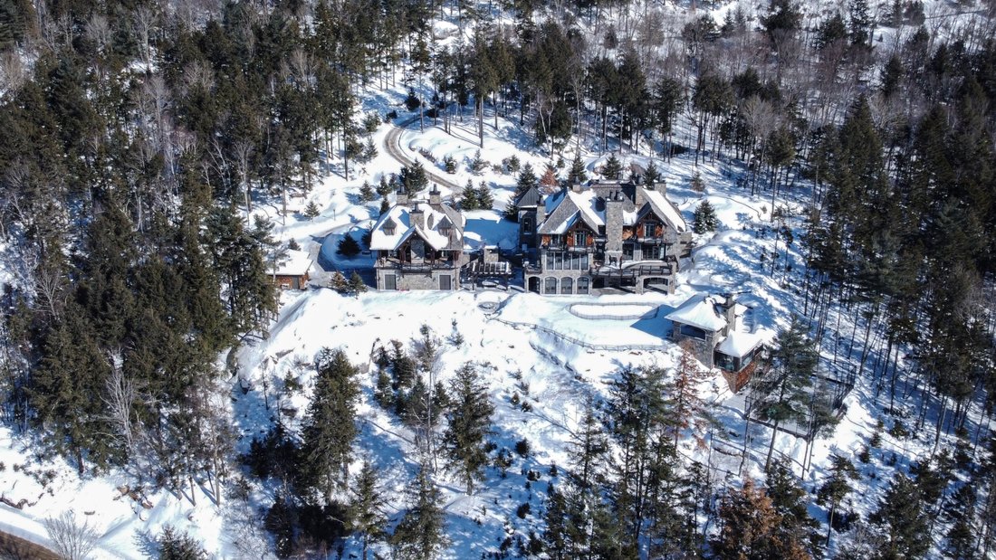 House in Mont-Tremblant, Quebec, Canada 2 - 16827025