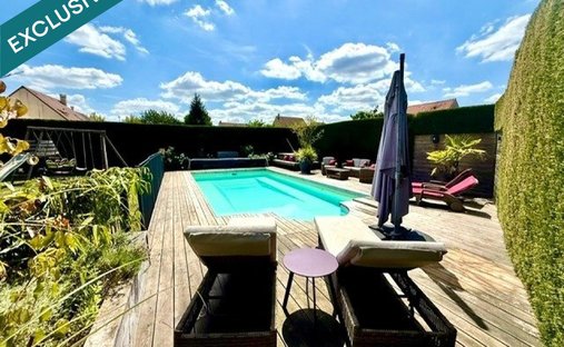 Castle for Sale in Oigny-en-Valois, Hauts-de-France, France - 4