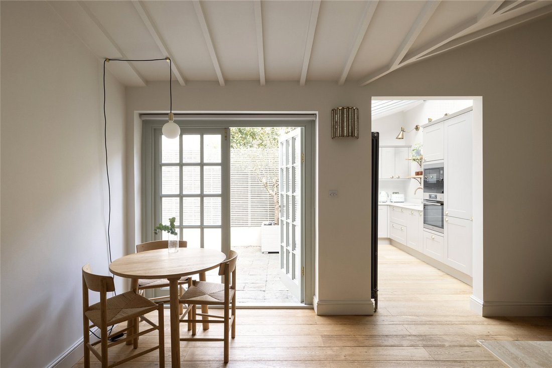 Apartment in Holland Park, Kensington And Chelsea, England 4 - 16825095