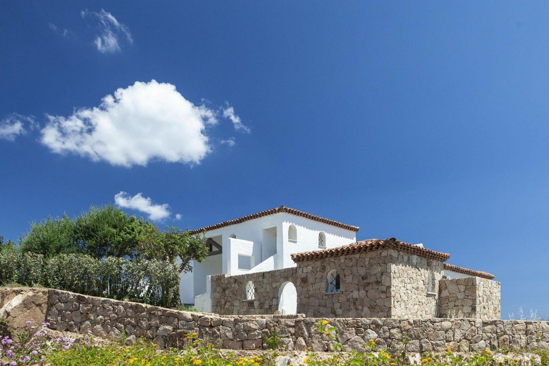 Villa in Arzachena, Sardinia, Italy 4 - 16825125