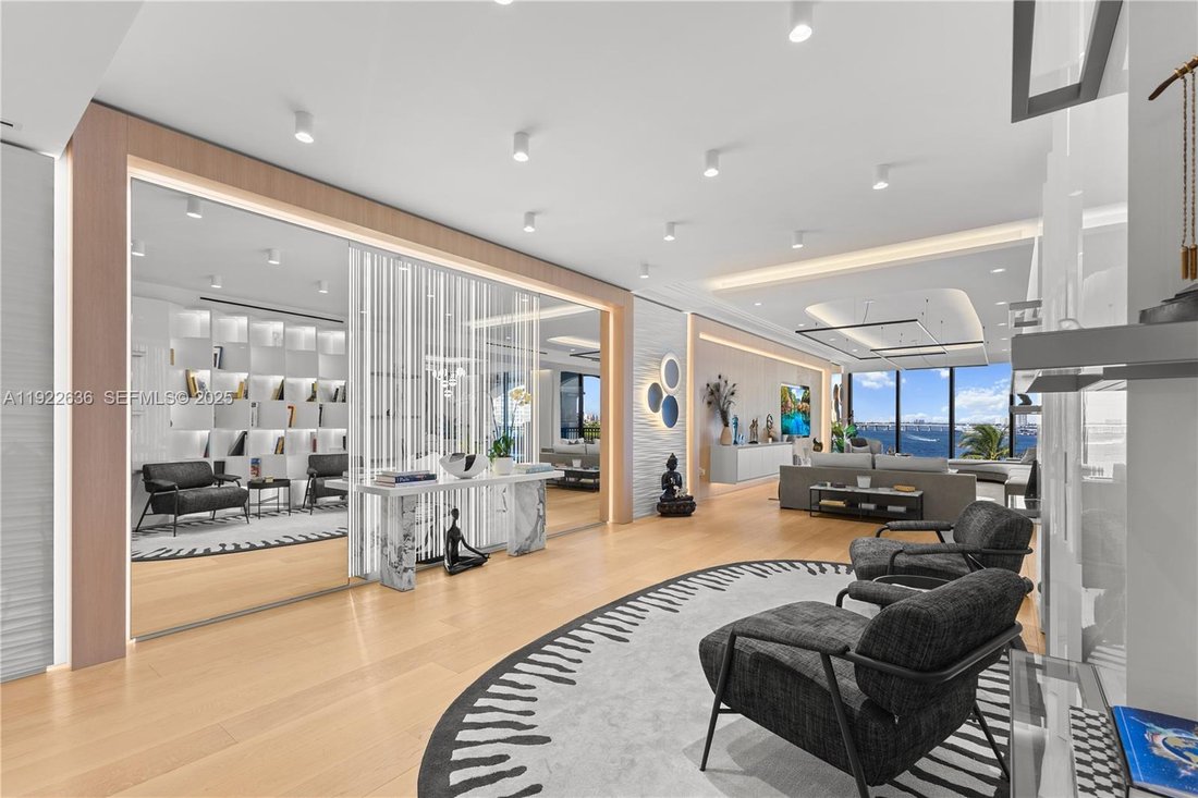 Condo in Miami Beach, Florida, United States 2 - 16826844