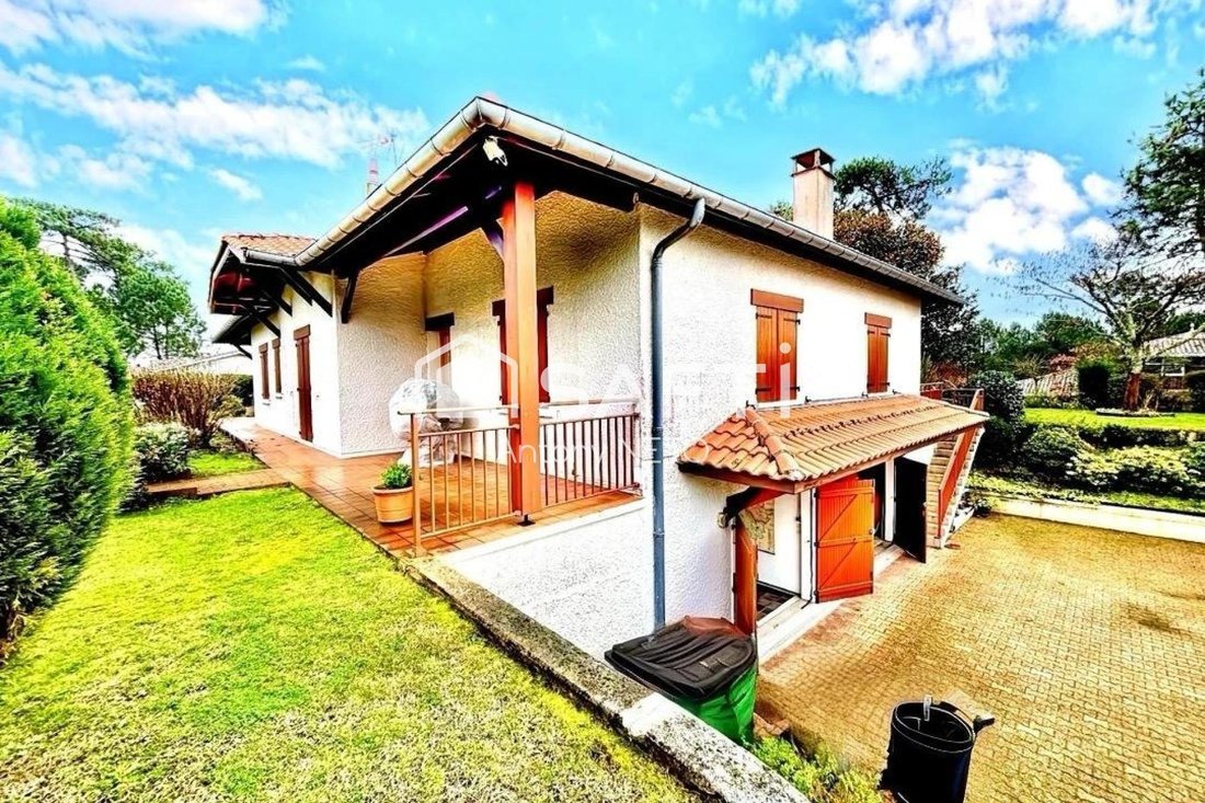 House in Aiguillon, Arcachon, France 2 - 16624677