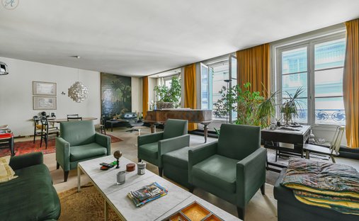 Apartment in Saint Philippe du Roule, Paris 8e Arrondissement, Paris 1