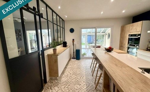 Castle for Sale in Oigny-en-Valois, Hauts-de-France, France