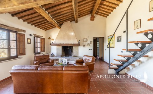 Castle for Sale in Serre di Rapolano, Tuscany, Italy