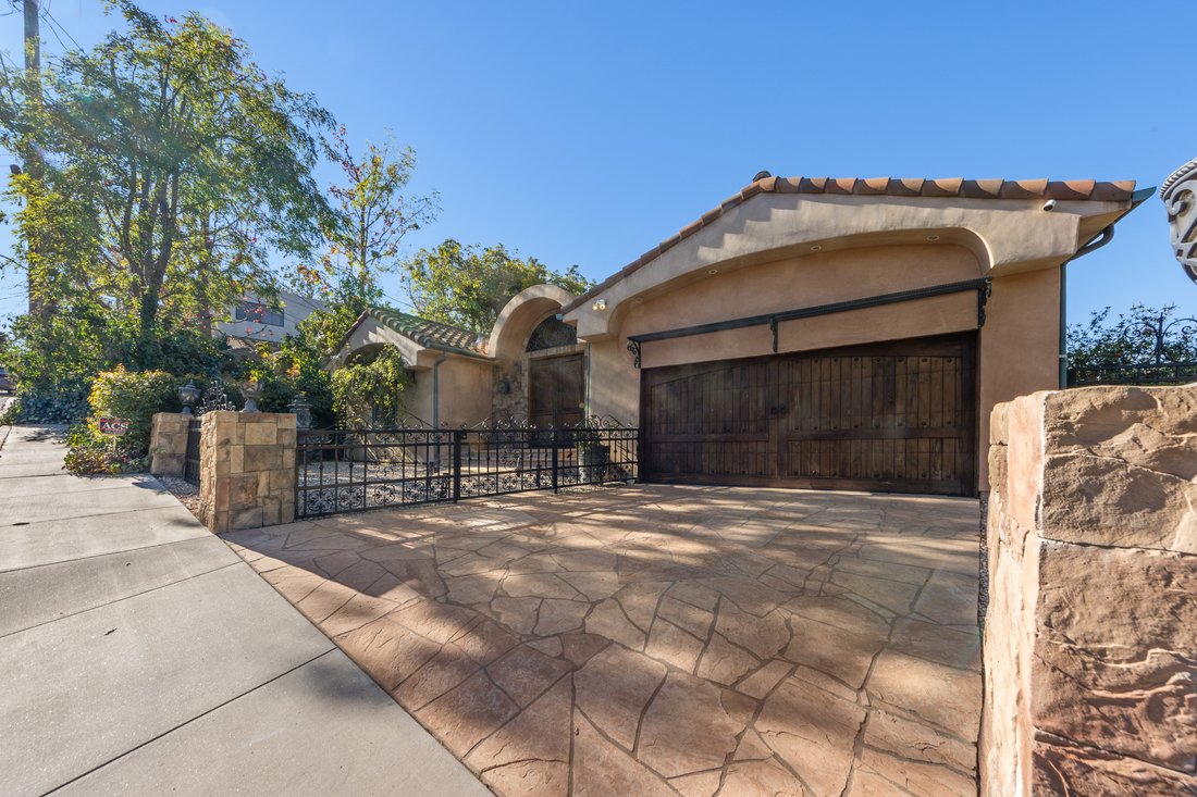 House in Los Angeles, California, United States 2 - 16826511