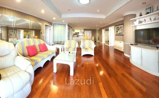 Apartment in Pattaya City, Chon Buri, Thailand 1