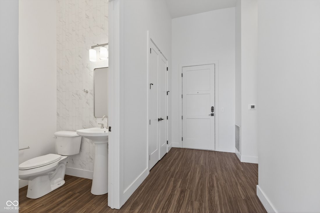 Condo in Carmel, Indiana, United States 3 - 14534419