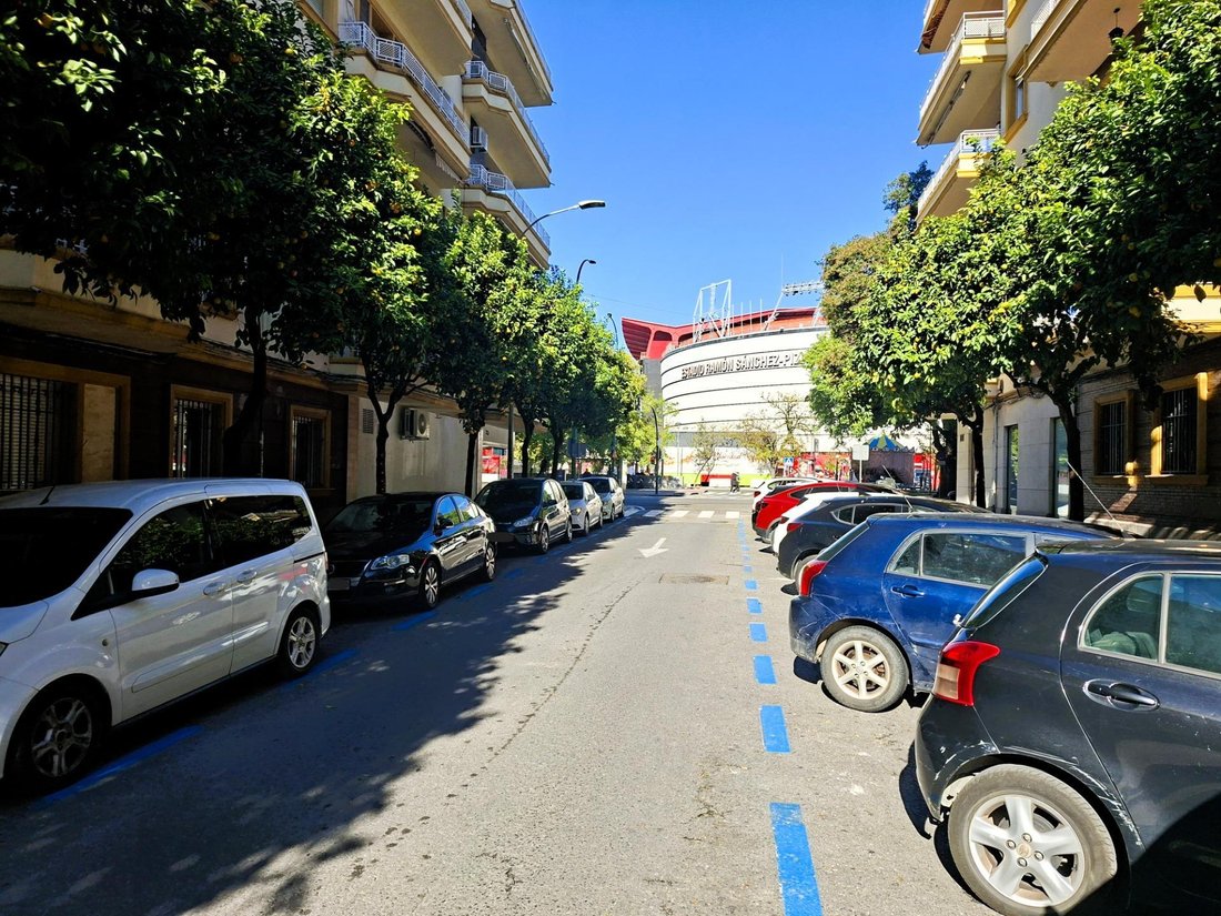 Apartment in Nervion, Seville, Spain 4 - 16826581