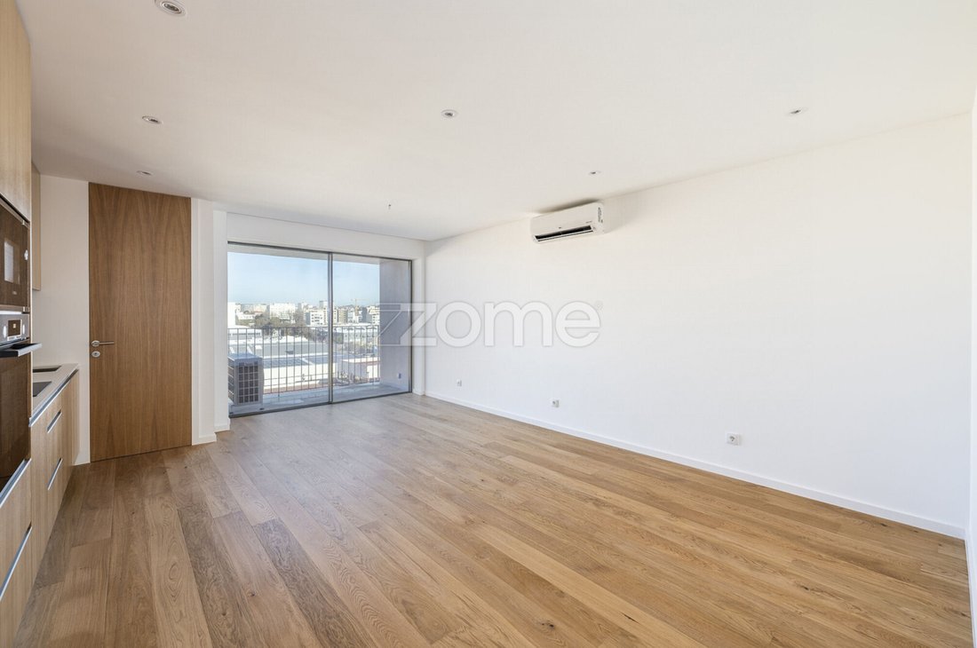 Apartment in Matosinhos e Leca da Palmeira, Porto District, Portugal 5 - 16826860