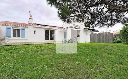House in Port Neuf, La Rochelle, France 1