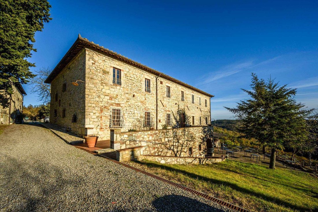 Estate in Castellina in Chianti, Tuscany, Italy 5 - 16674638