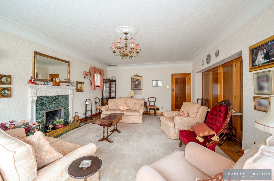 House in Gidea Park, Romford, England 3 - 16825033