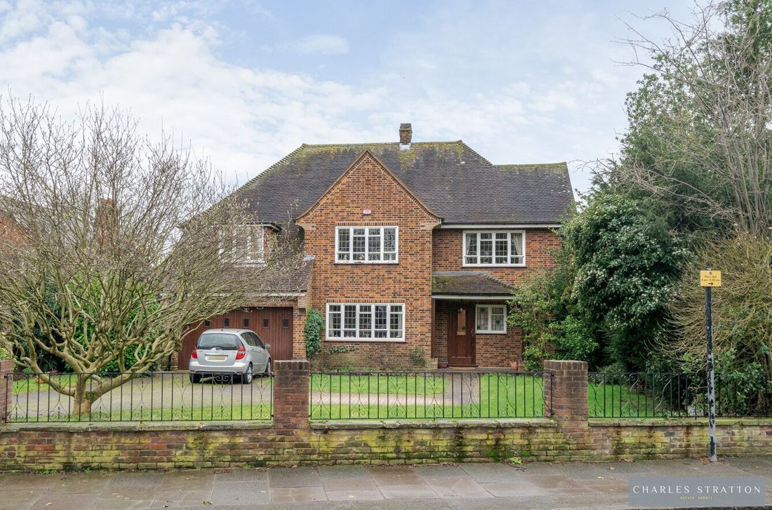 House in Gidea Park, Romford, England 1 - 16825033