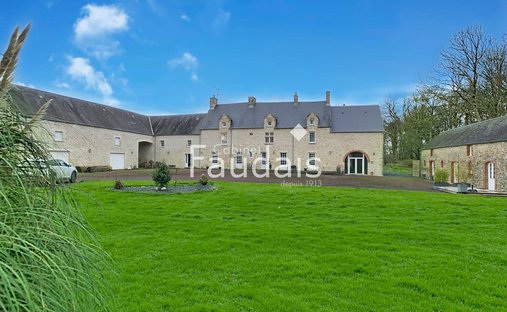 Domaine à Sainte-Mère-Église, Normandie, France 1