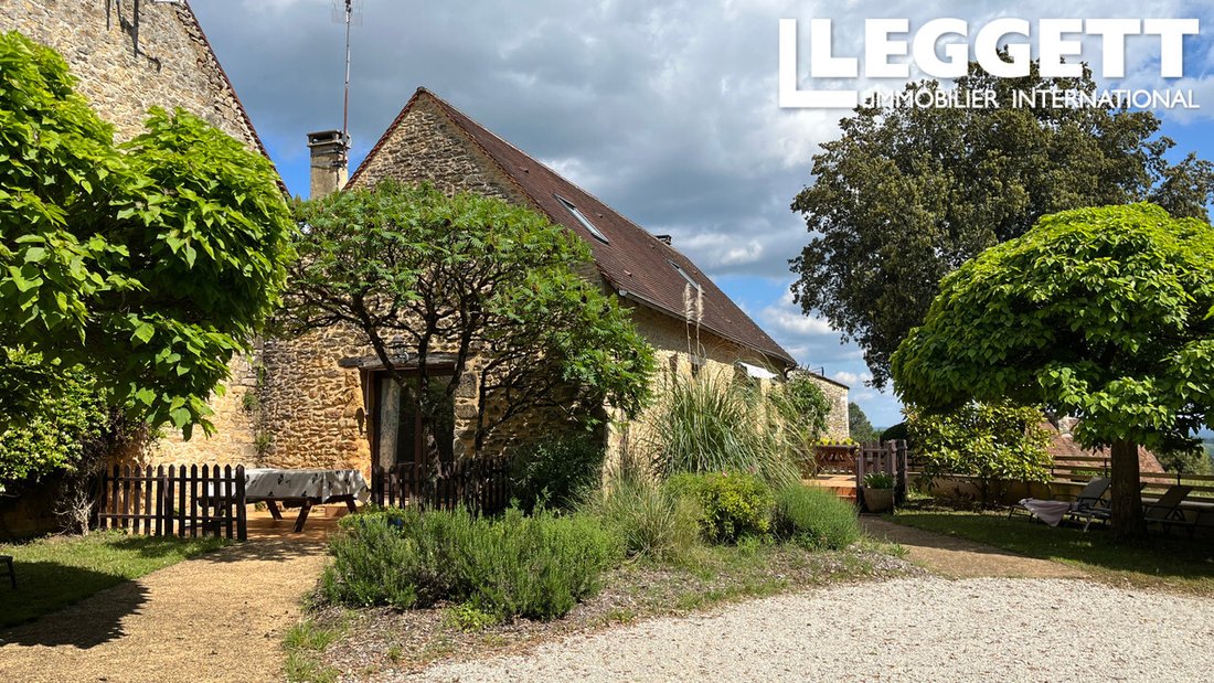 House in Sarlat-la-Canéda, Nouvelle-Aquitaine, France 2 - 16826647