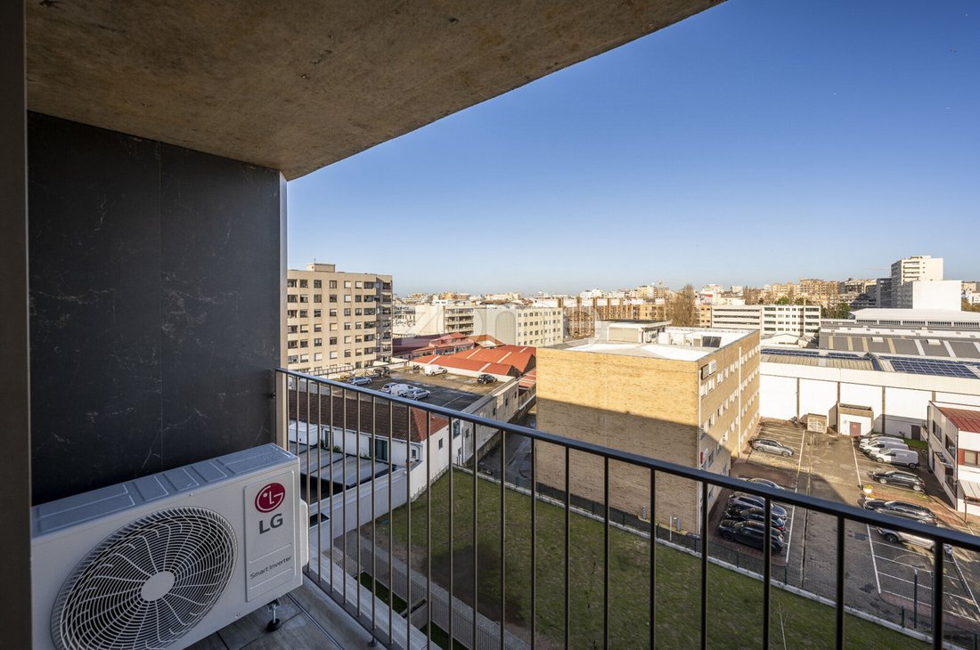 Apartment in Matosinhos e Leca da Palmeira, Porto District, Portugal 1 - 16826860