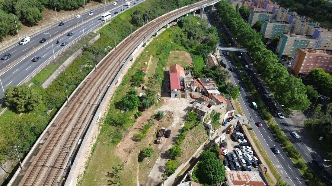 Land in Alcantara, Lisbon, Portugal 1 - 16825695